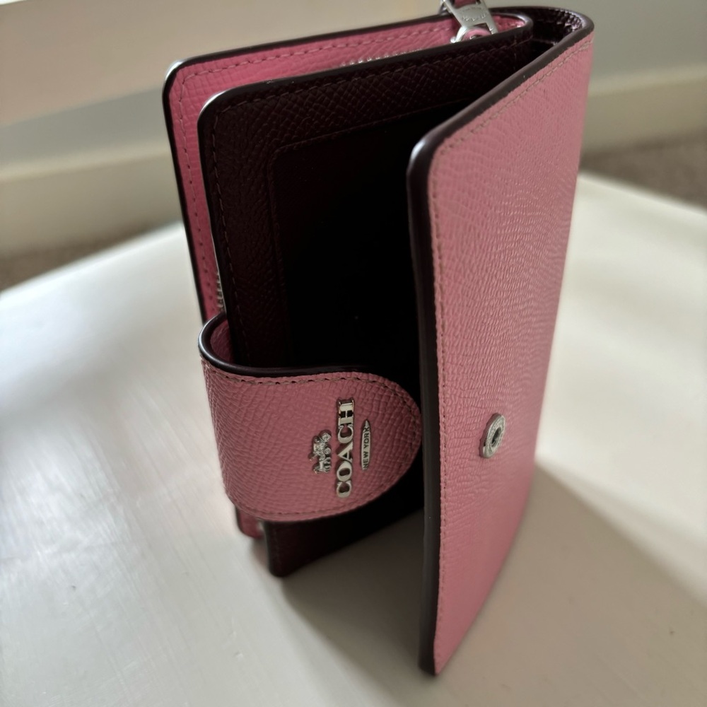 Coach Pink Textured Leather Wallet with Fold-Over Closure - Picture 3 of 6